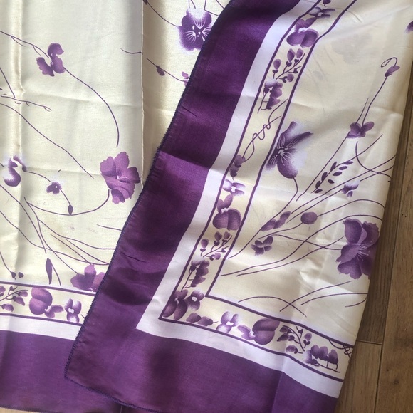 Square Scarf Purple Cream Floral - Picture 5 of 6
